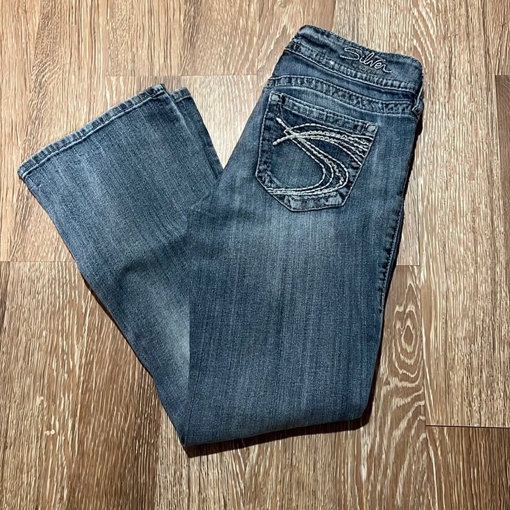 Silver Jeans Size 28 - Picture 1 of 4
